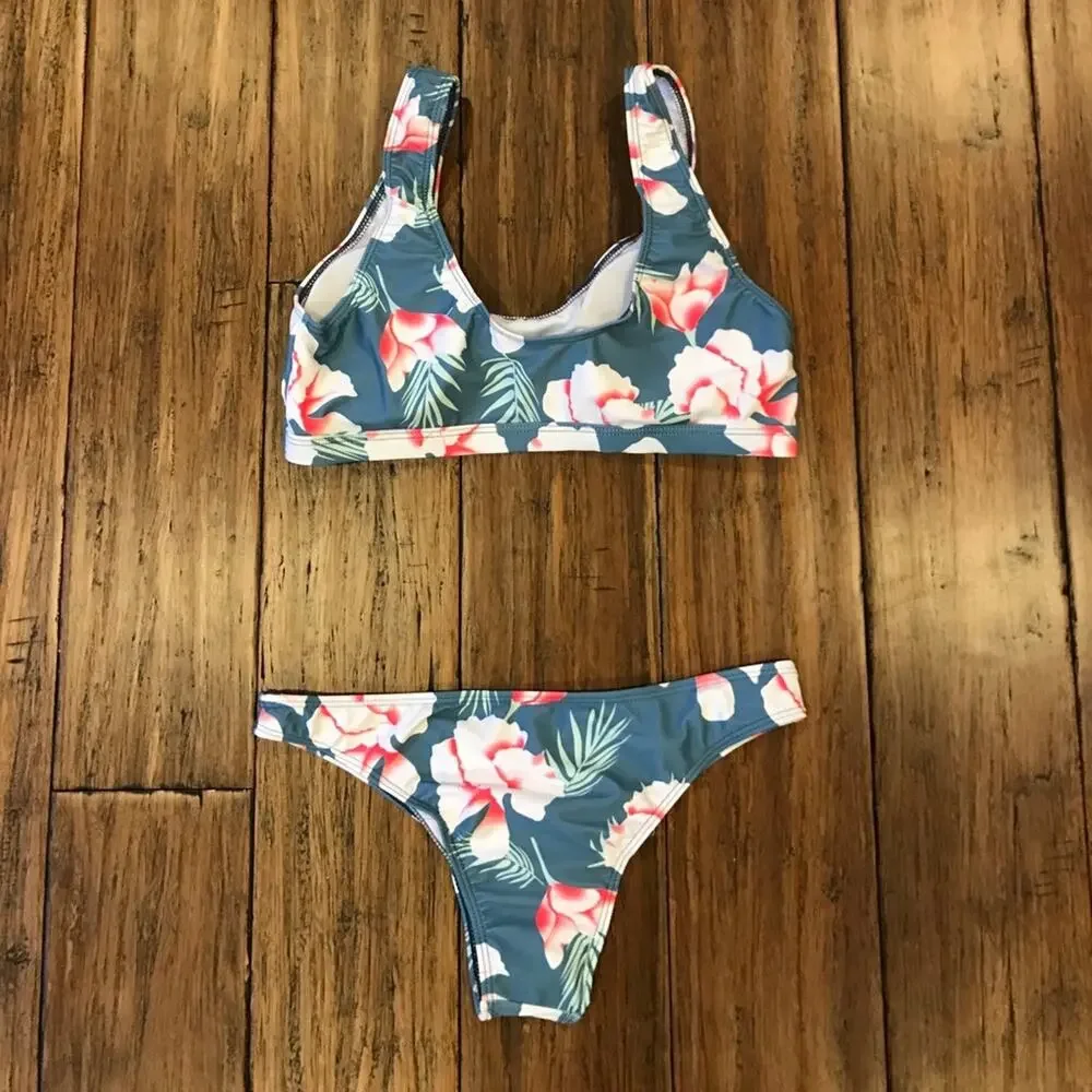 Floral Print Scoop Neck Bikini Two Piece Swimsuit Removable Padding Size Medium